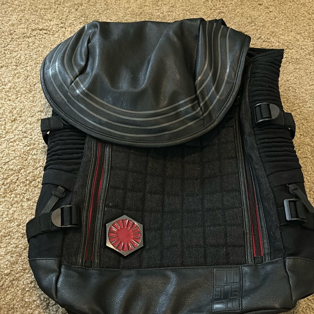 Star Wars Kylo Ren backpack